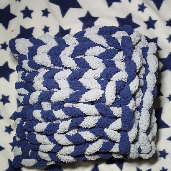 Blue and Gray Chevron Pattern Pillows - Picture 1 of 2